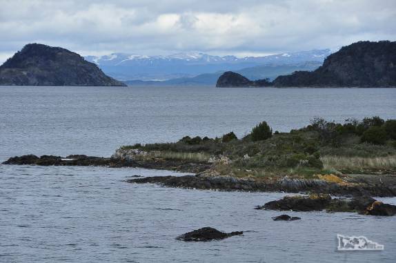 A bela paisagem do Parque Nacional Tierra del Fuego e do Canal de Beagle, perto de Ushuaia, no sul da Argentina